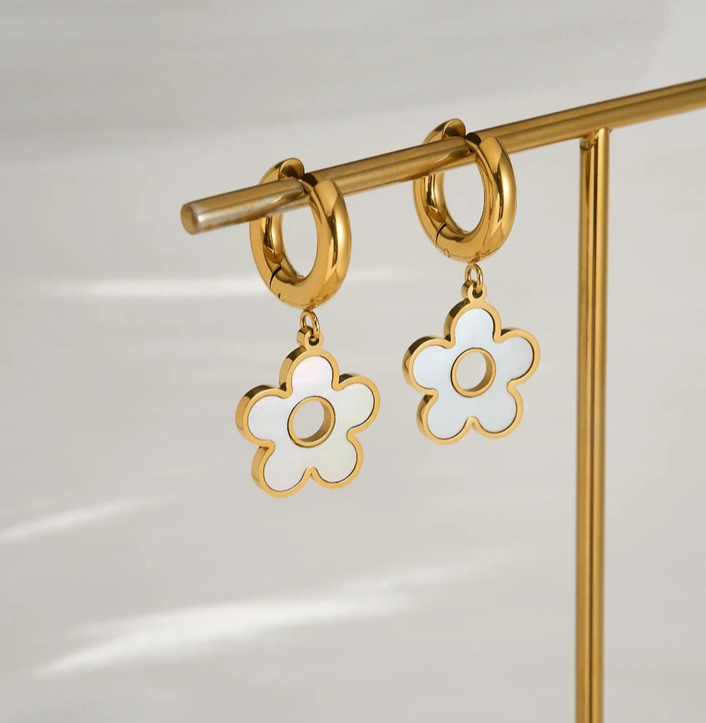 White Drip Cute Earrings