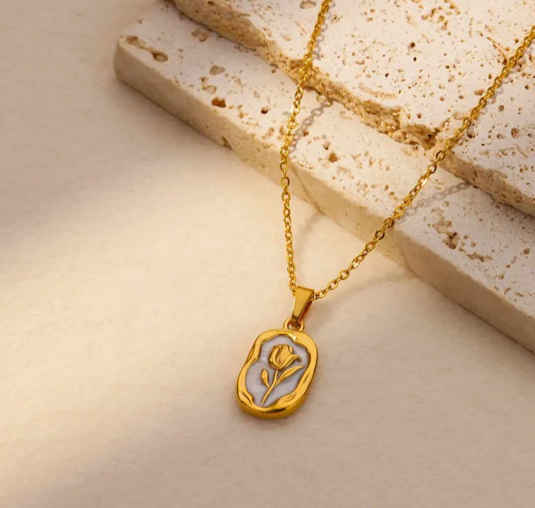 Dreams how Enamel Rose Pendant Necklace