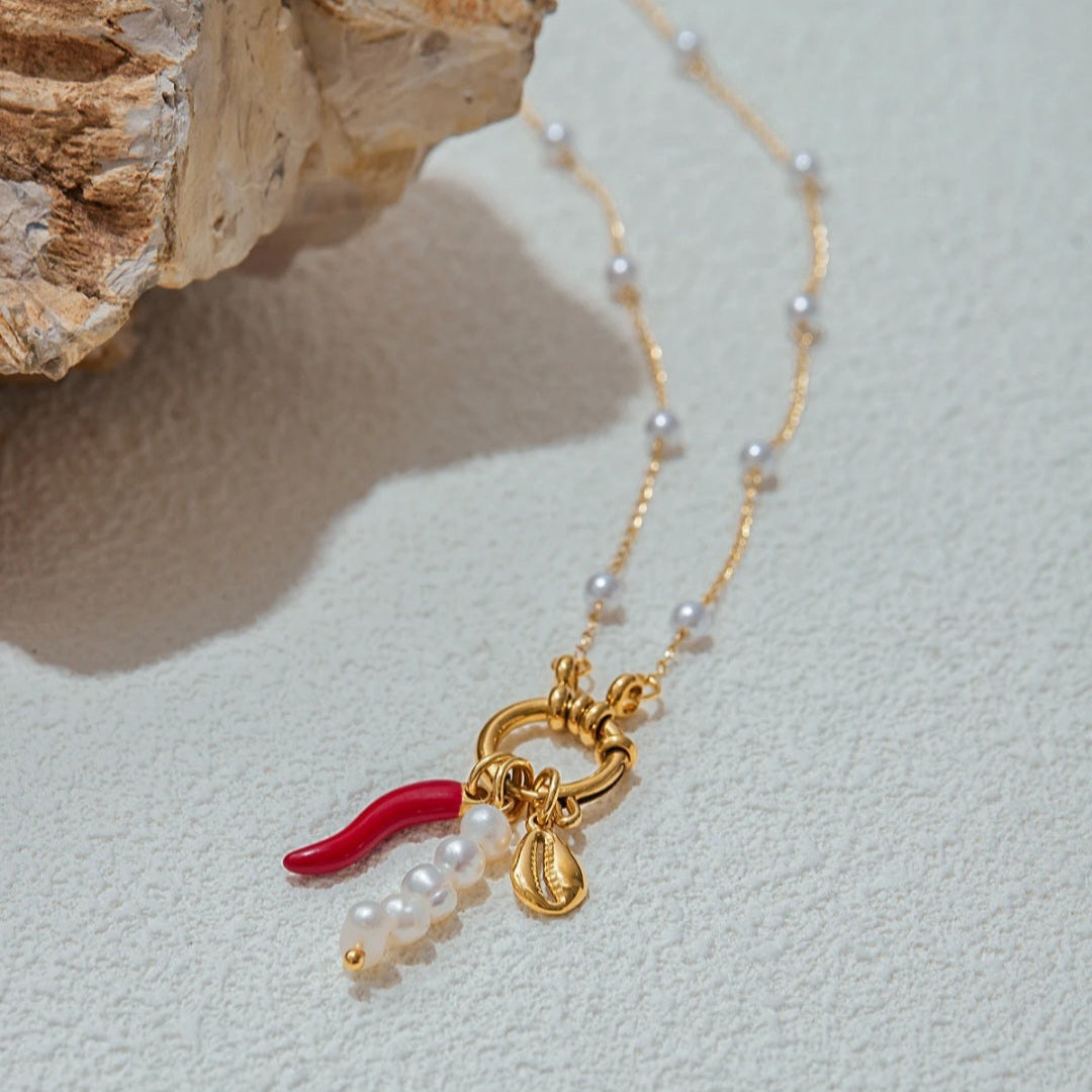 Pearl Shell Chilly Pendant Necklace