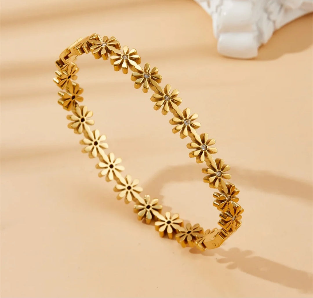 Daisy Flower Bangle