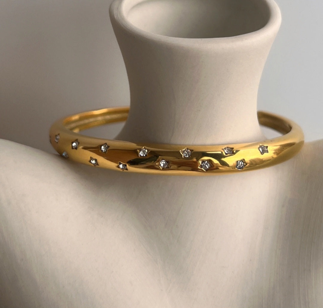 Zircon Star Open Cuff Bangle (x1)