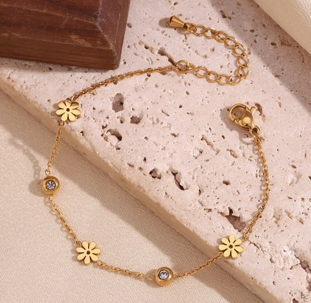 Spring Flower Zircon Bracelet