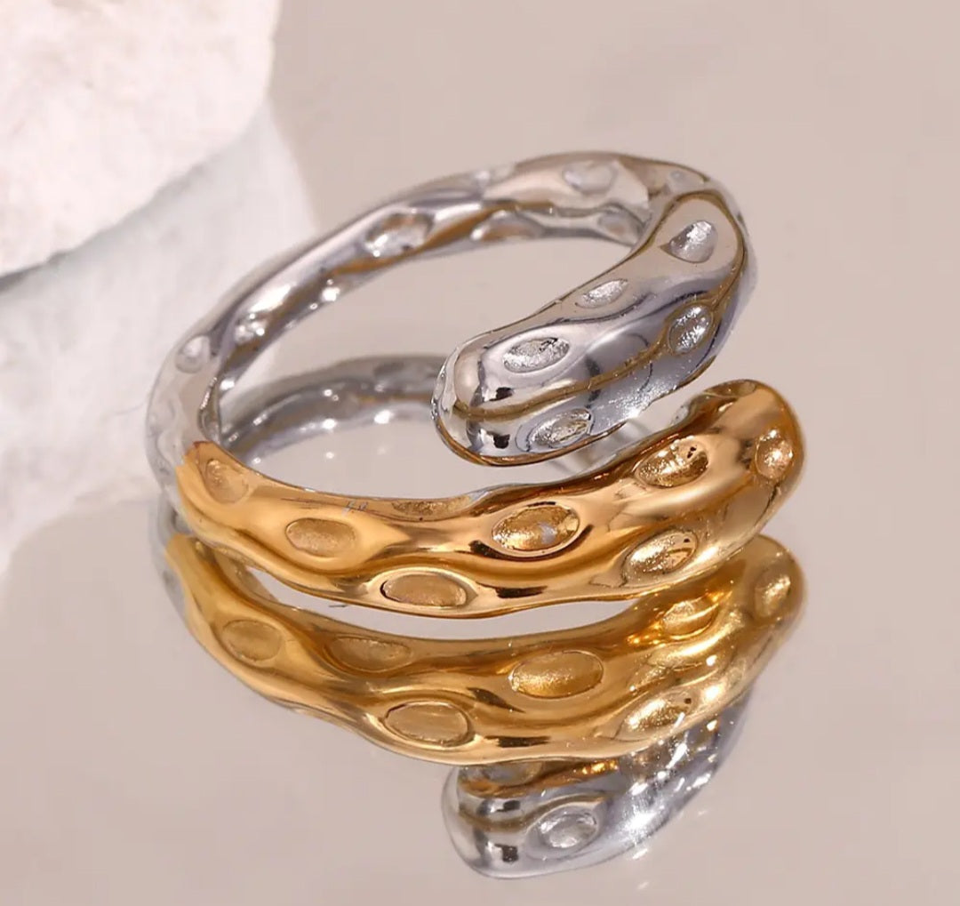 Two Tone Hammer Texture Ring