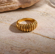 Vertical Strip Croissant Ring
