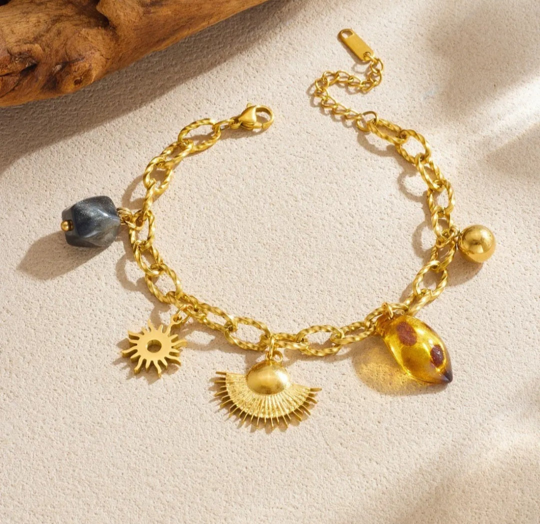 Retro Versatile Sun Fan-Shaped Pendant Chain Bracelet